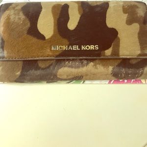 Michael Kors camo wallet